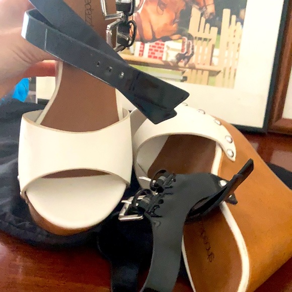 Like New Worn once black&white patent leather heal - Picture 5 of 5